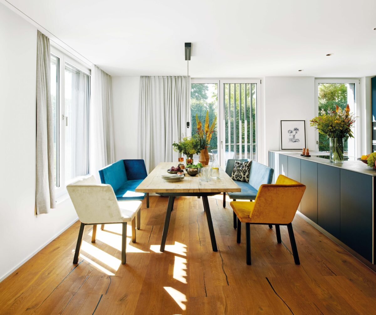 Tisch Gelo Slide in Alteiche geseift, mit Tischsofa Degelo